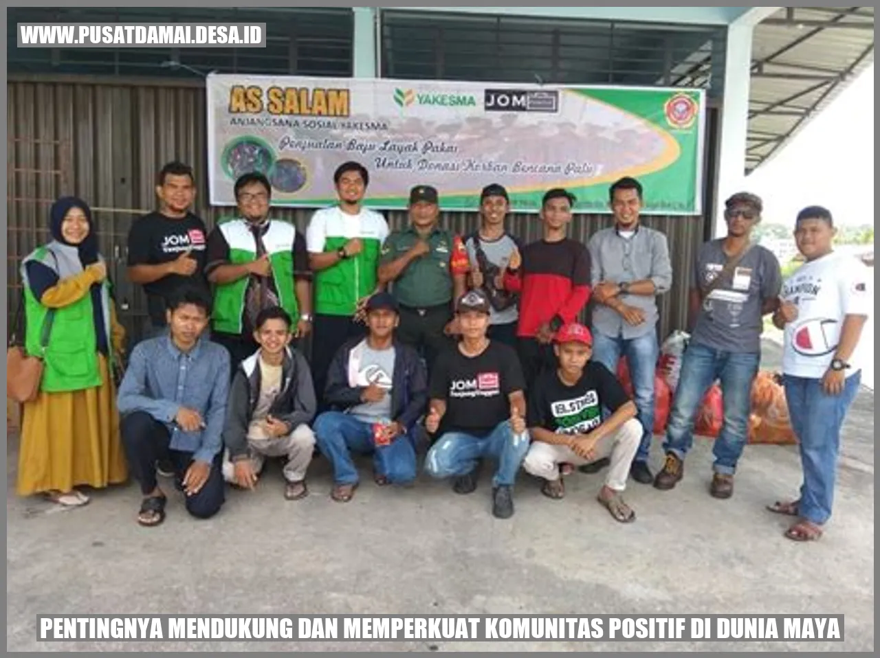 Gambar Pentingnya Mendukung dan Memperkuat Komunitas Positif di Dunia Maya